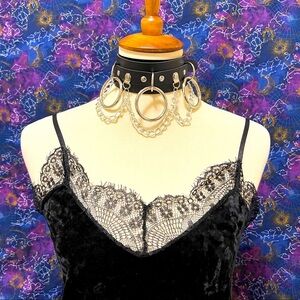 🌈 Gorgeous sexy Velvet lace top